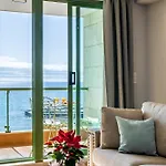 Gold Views Апартаменты *